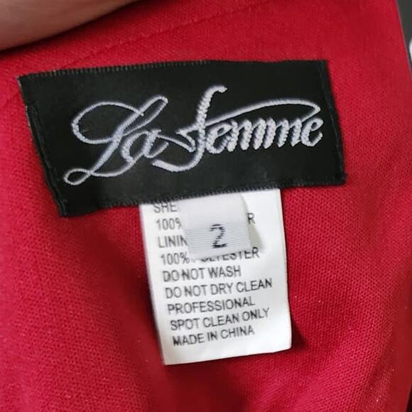 La Femme 28206 Long Crisscross Strapped High Slit Sheath Gown in Burgundy - Picture 6 of 8